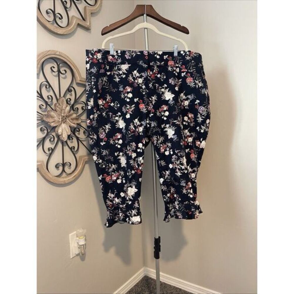 Lane Bryant The Allie Cropped Ruffle Hem Navy Blue Floral Sz24P